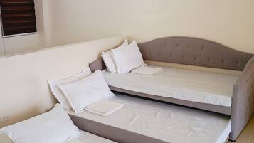 3 bedrooms, WiFi, bed sheets