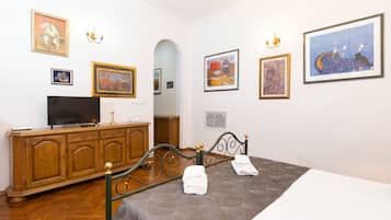 Superior Studio | Free WiFi, bed sheets