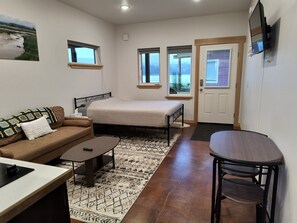 Bügeleisen/Bügelbrett, kostenloses WLAN, Bettwäsche