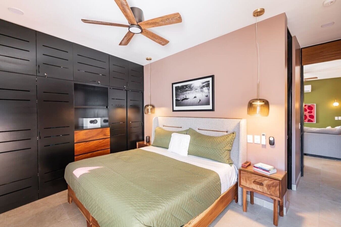 2 bedrooms, iron/ironing board, WiFi (surcharge), bed sheets