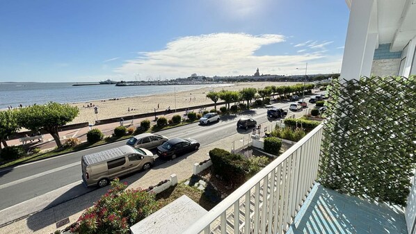 Property grounds - Royan - Apartment T3 55m² - on the beach (Royan)
