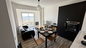TV - Royan - Apartment T3 55m² - on the beach (Royan)