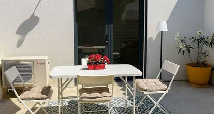 Maison jardin piscine parking - Le cerisier