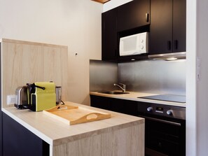 Fridge, microwave, dishwasher