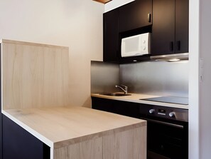 Fridge, microwave, dishwasher