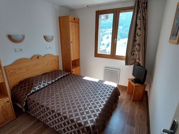1 bedroom