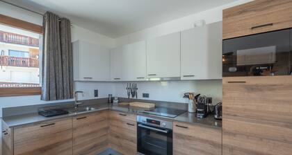 Duplex neuf avec balcon, cheminée, proche centre et pistes, Alpe d'Huez
