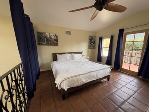 4 bedrooms, desk, iron/ironing board, WiFi