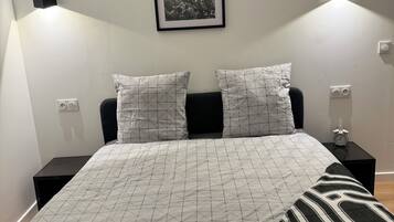 4 chambres, bureau, fer et planche à repasser, Wi-Fi gratuit