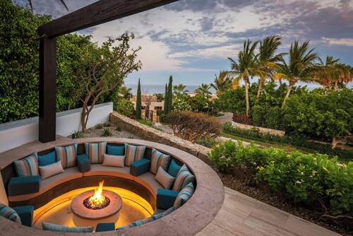 Villa Esperanza: 6BR Ocean-View Villa, Palmilla Caleta, Golf Cart