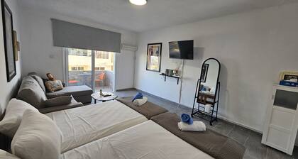 137 AN - Stay ZEA Studio