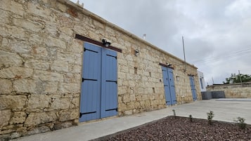 2 bedrooms, soundproofing