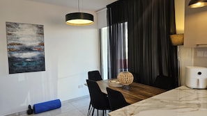 House | 2 bedrooms - 130 LCA -stay Digital Den Apartment (Larnaca)