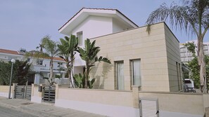 Villa | 3 bedrooms - Stay Sunset Lagoon Villa (Pyla)