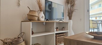141 LCA - Stay Miracle Apartment