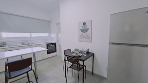 House | 2 bedrooms, soundproofing - 142 NIC 1 - Stay City Life 1 Apartment (Nicosia)
