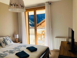2 chambres, fer et planche à repasser, Wi-Fi gratuit, draps fournis