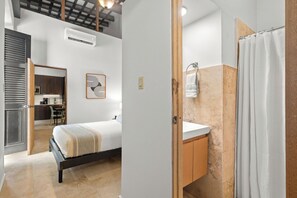 1 bedroom, iron/ironing board, travel crib, WiFi