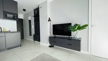 1 habitación, tabla de planchar con plancha y wifi gratis