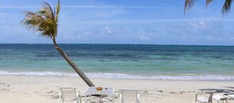 Seaview Paradise; located on Golf course!