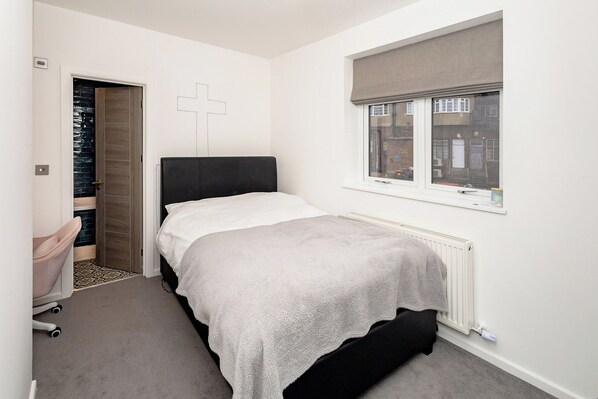 1 Schlafzimmer, Bügeleisen/Bügelbrett, WLAN, Bettwäsche