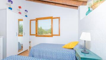 3 quartos, ferros/tábuas de passar roupa, Wi-Fi de cortesia