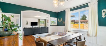 Charming 2BR/1BA Retreat Near Astoria & Beach