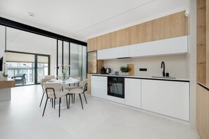 Fridge, oven, stovetop, dishwasher - Sunny Apartment with Balcony | Close to the Beach | Parking (Ustronie Morskie)