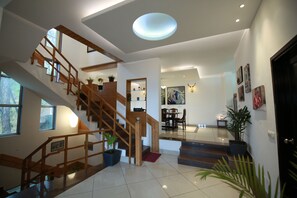 Interior - Timbuktoo 4BHK En-suite  villa with swimming pool  (Kasauli)