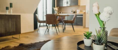 独特套房 | 起居区 | IPad、加热地板、办公室