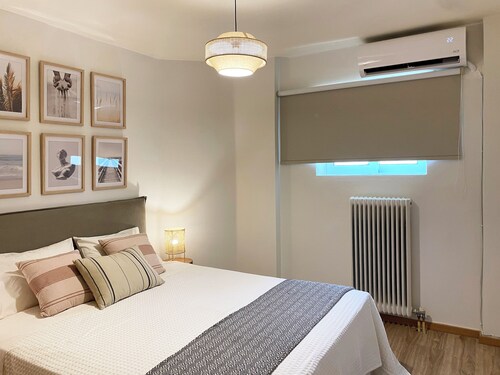 Calm 1-bedroom house in Glyfada