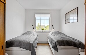 3 bedrooms, travel crib, free WiFi - Beautiful apartment in Rudkøbing (Rudkøbing)