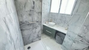 تجهيزات دش، مناشف