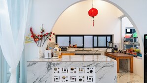 Shared kitchen - Charming House Phu Quoc (Phu Quoc)