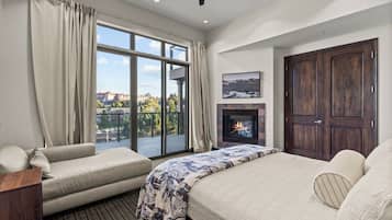 4 bedrooms, iron/ironing board, travel crib, WiFi