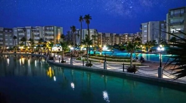 Pool - Cozy 2-bedroom apartment with big pools perfect for family summer escape! (Monastir)