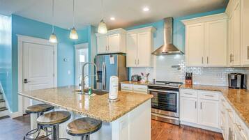 House (3 Bedrooms) | Interior