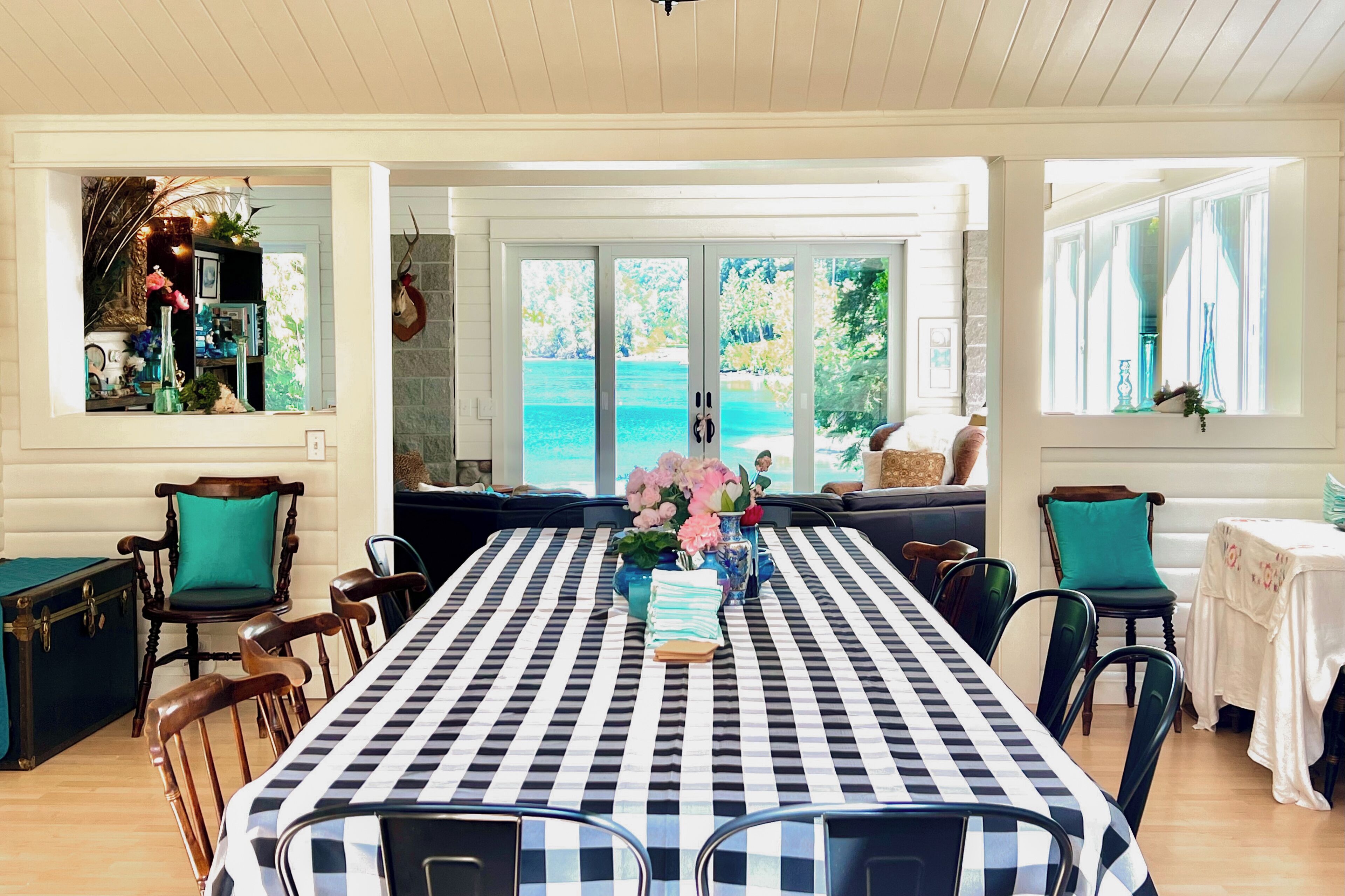 House (6 Bedrooms) | Interior