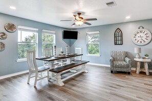 House (3 Bedrooms) | Interior