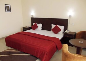 Family Room, Balcony, City View | Desk, laptop workspace, free WiFi - PREMIER HOTEL IBADAN (Ibadan)