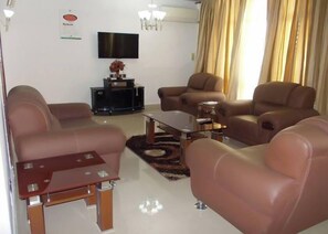 Family Room, Balcony, City View | Desk, laptop workspace, free WiFi - PREMIER HOTEL IBADAN (Ibadan)