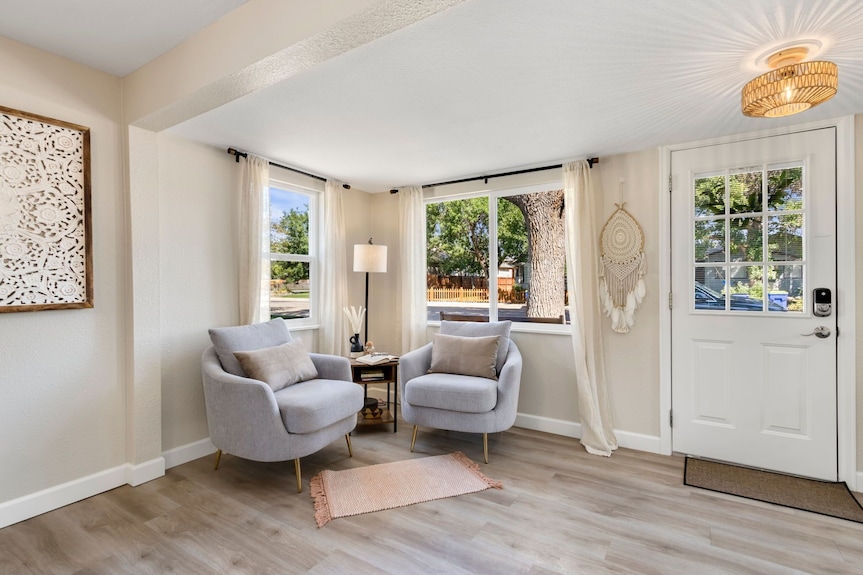 Downtown Windsor Home With Hot Tub & Pool Table - Greeley, CO