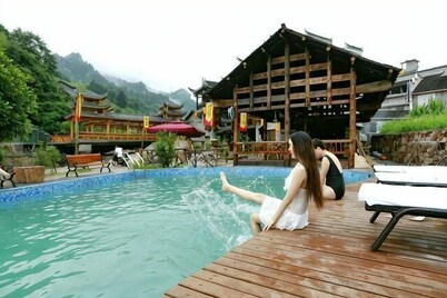 Xiangxi Story Inn (Zhangjiajie National Forest Park)