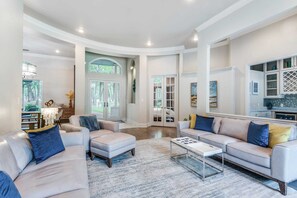 TV, offices - Lakefront Oasis Home w/ Pool & Sand Beach (Lakewood Village)