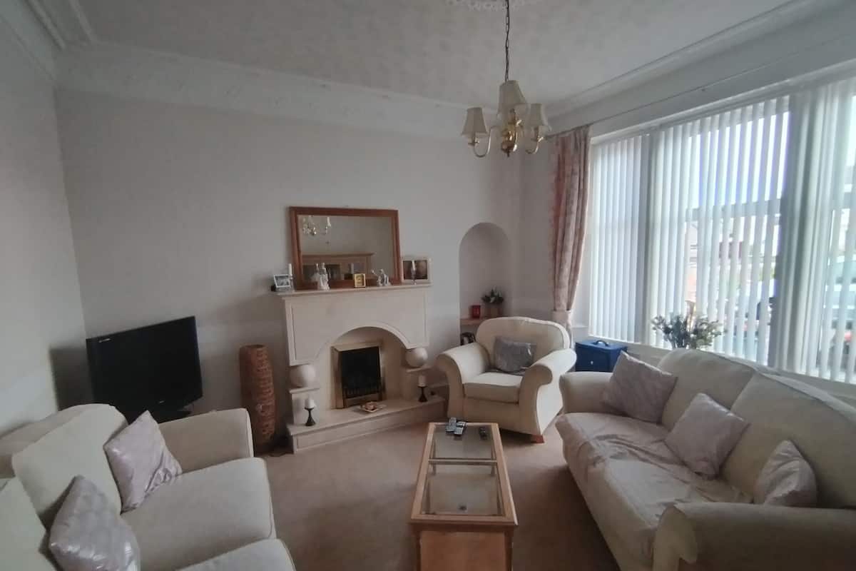 Double Room, Non Smoking | Living area