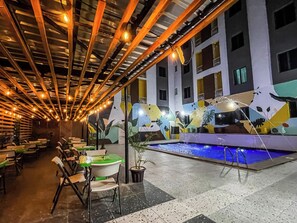 Swim-up bar - The Citron Hotels (Ibadan)