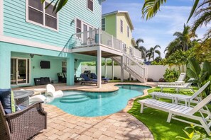 House, 4 Bedrooms | Pool - Aqua Vista 4 Bedroom Home by RedAwning (Holmes Beach)