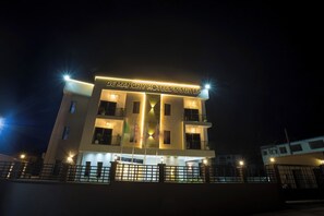 Exterior - De Manchy hotels & suites (Ibadan)