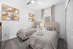 5 chambres, fer et planche à repasser, Wi-Fi gratuit, draps fournis