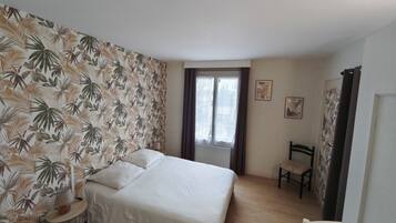 3 chambres, fer et planche Ă repasser, lit parapluie, Wi-Fi gratuit